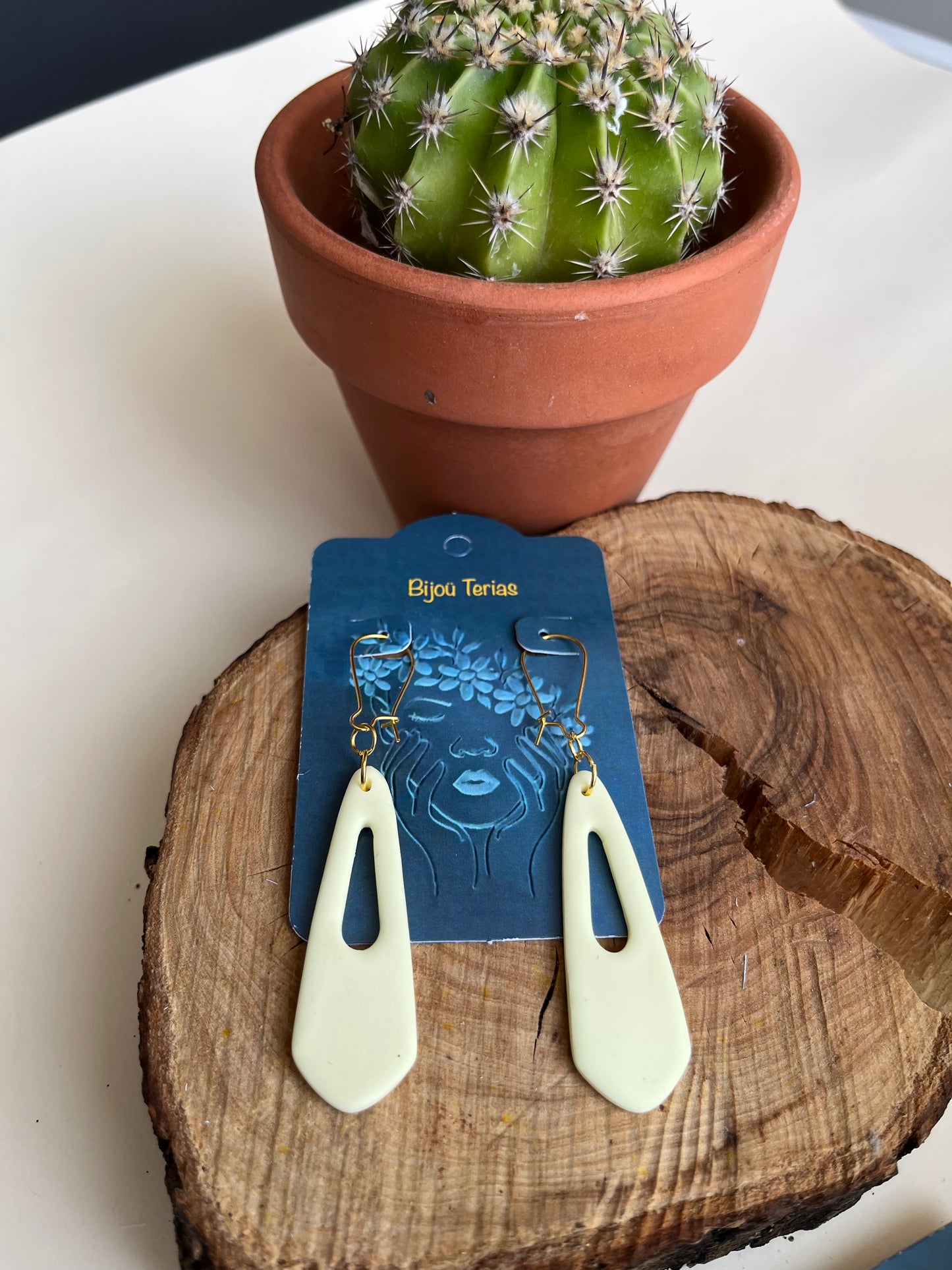 Pendientes Lisabel Amarillo