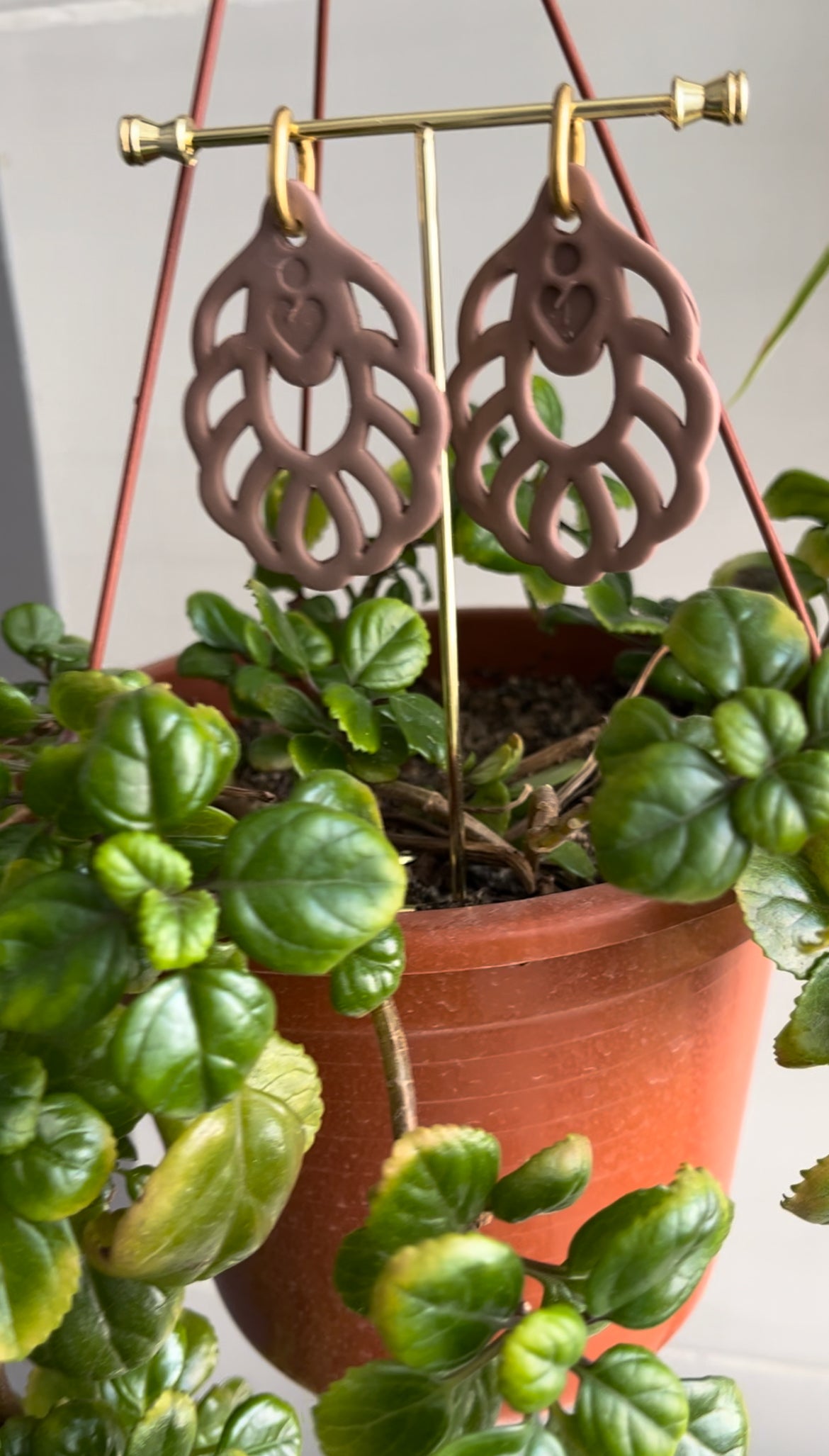 Pendiente Aire Taupe