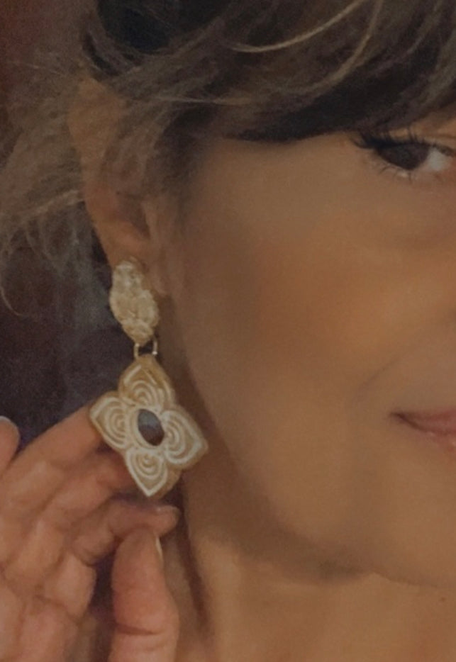 Pendiente Flor Étnica