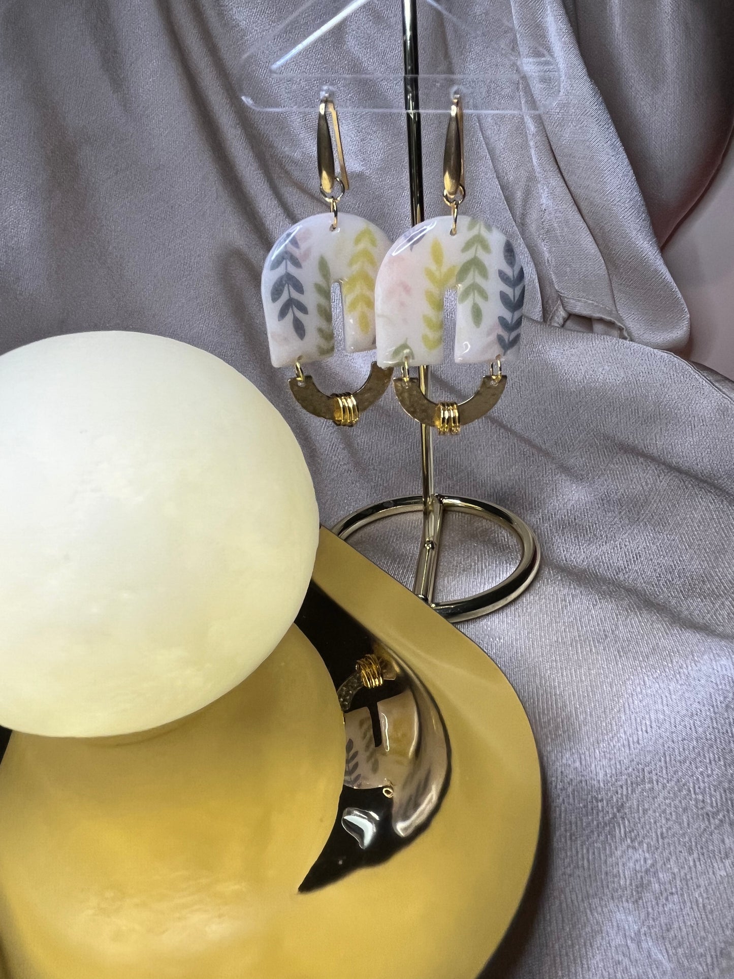 Pendiente Susan Hojas