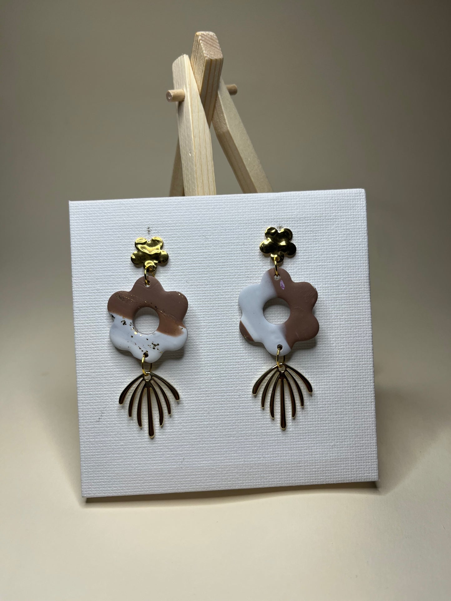 Pendiente Flor Otoño Colección Mármol Tierra