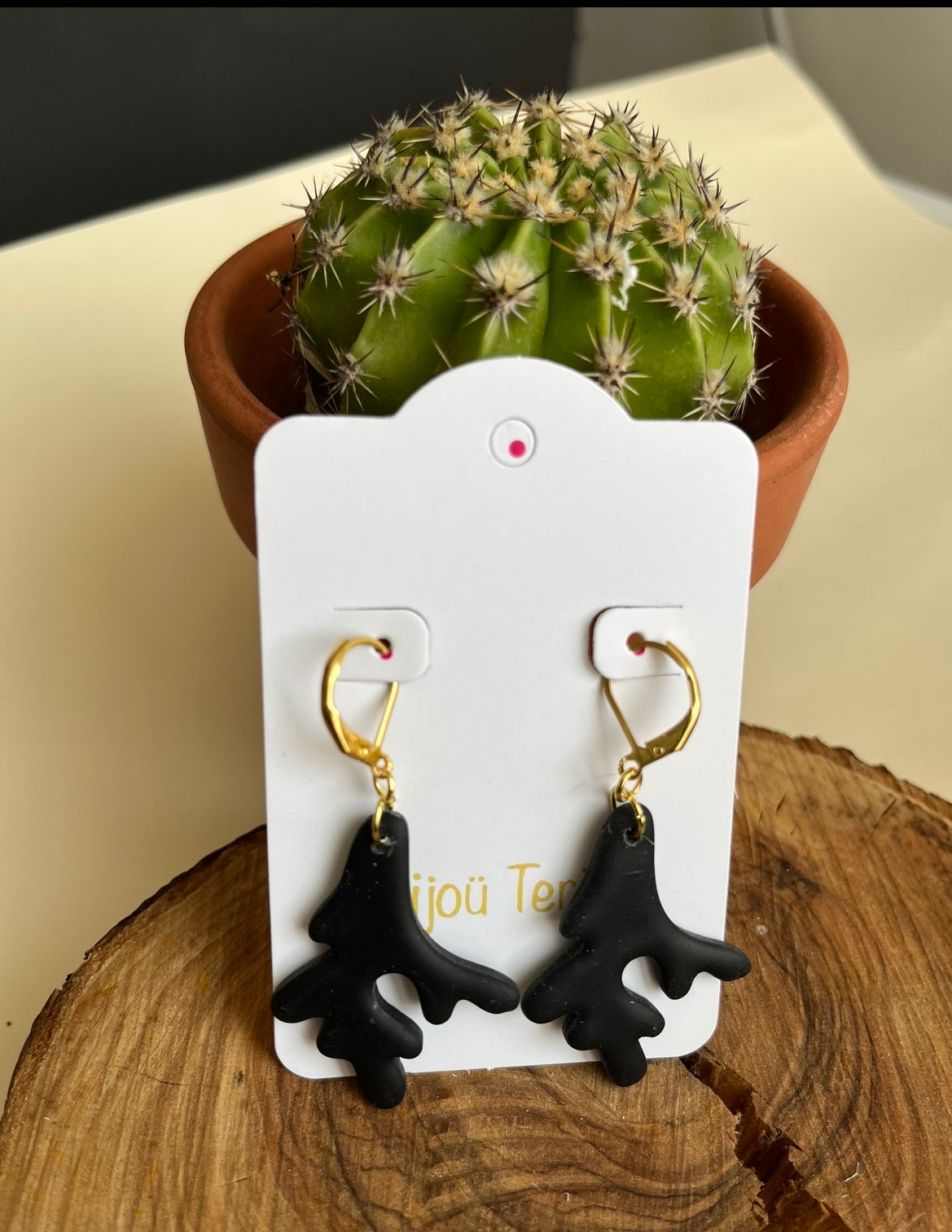 Pendiente Coral Negro Modelo 1