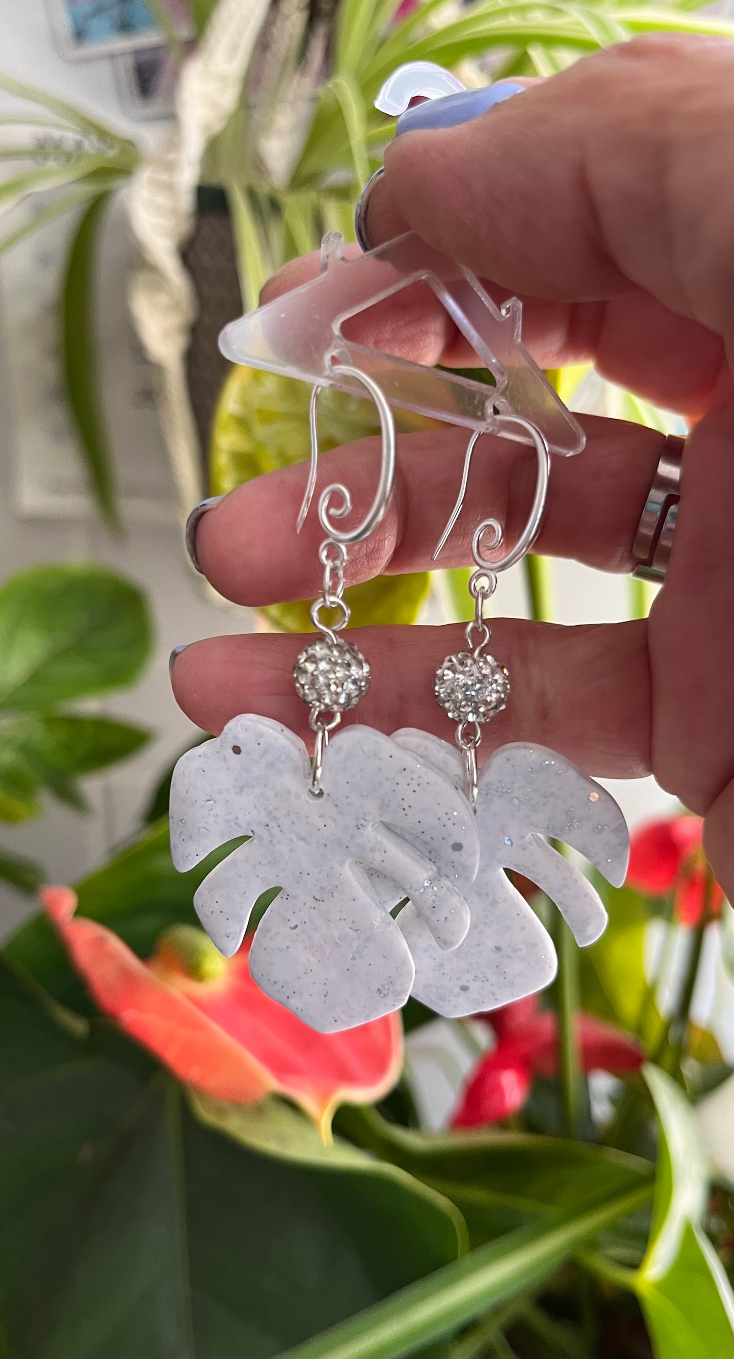 Pendiente Monstera Plateada