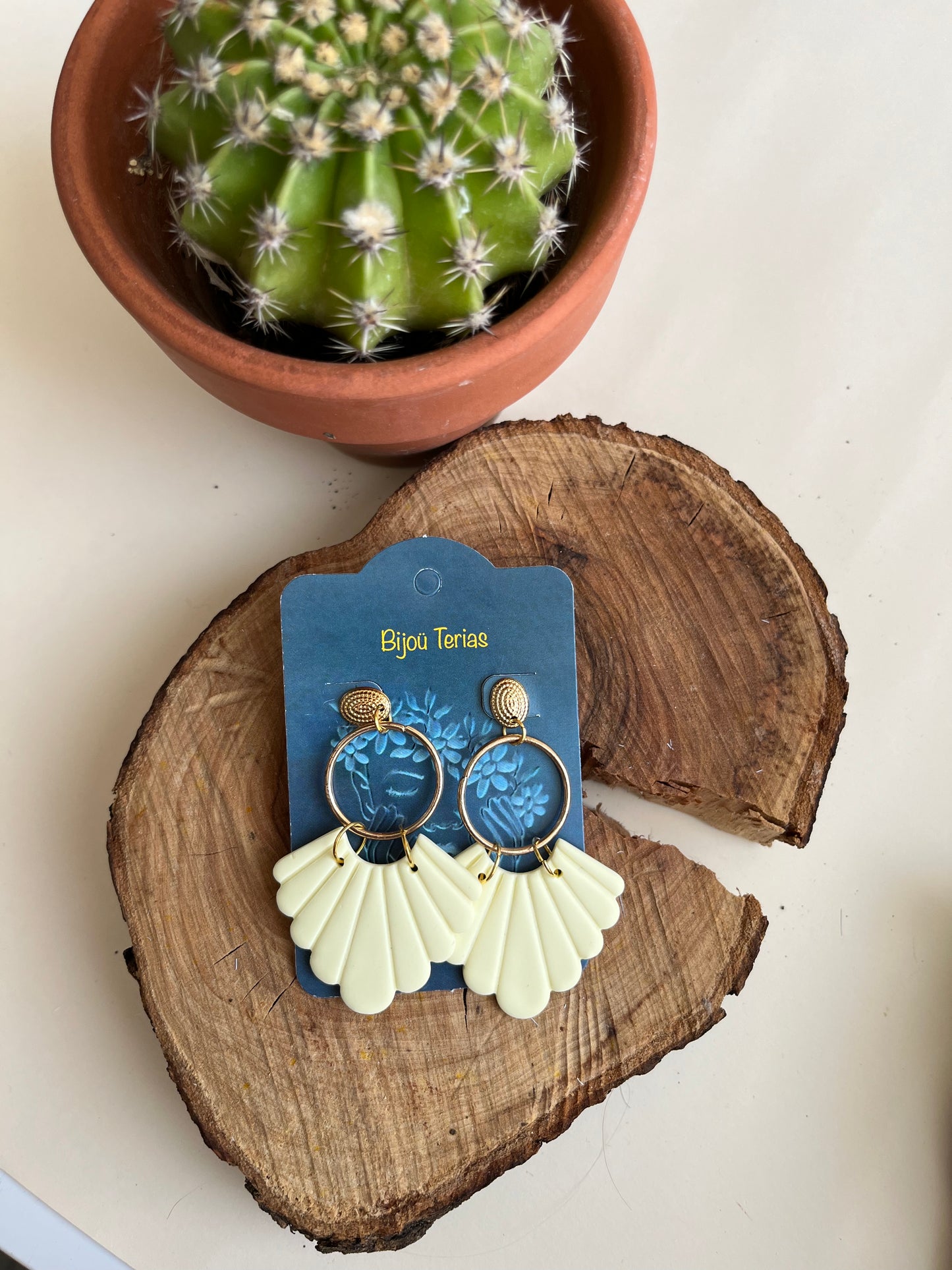 Pendiente Abanico Amarillo