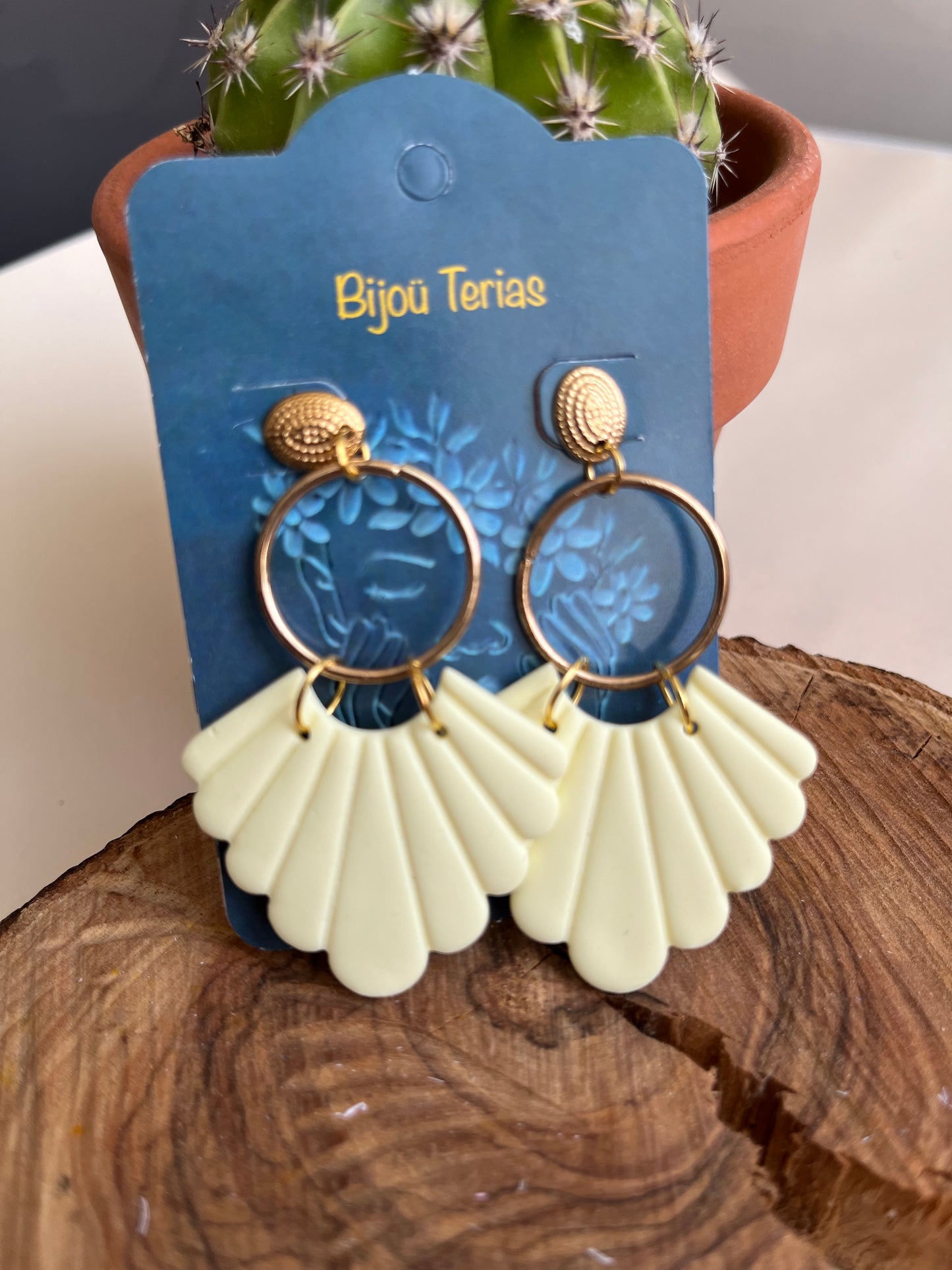 Pendiente Abanico Amarillo