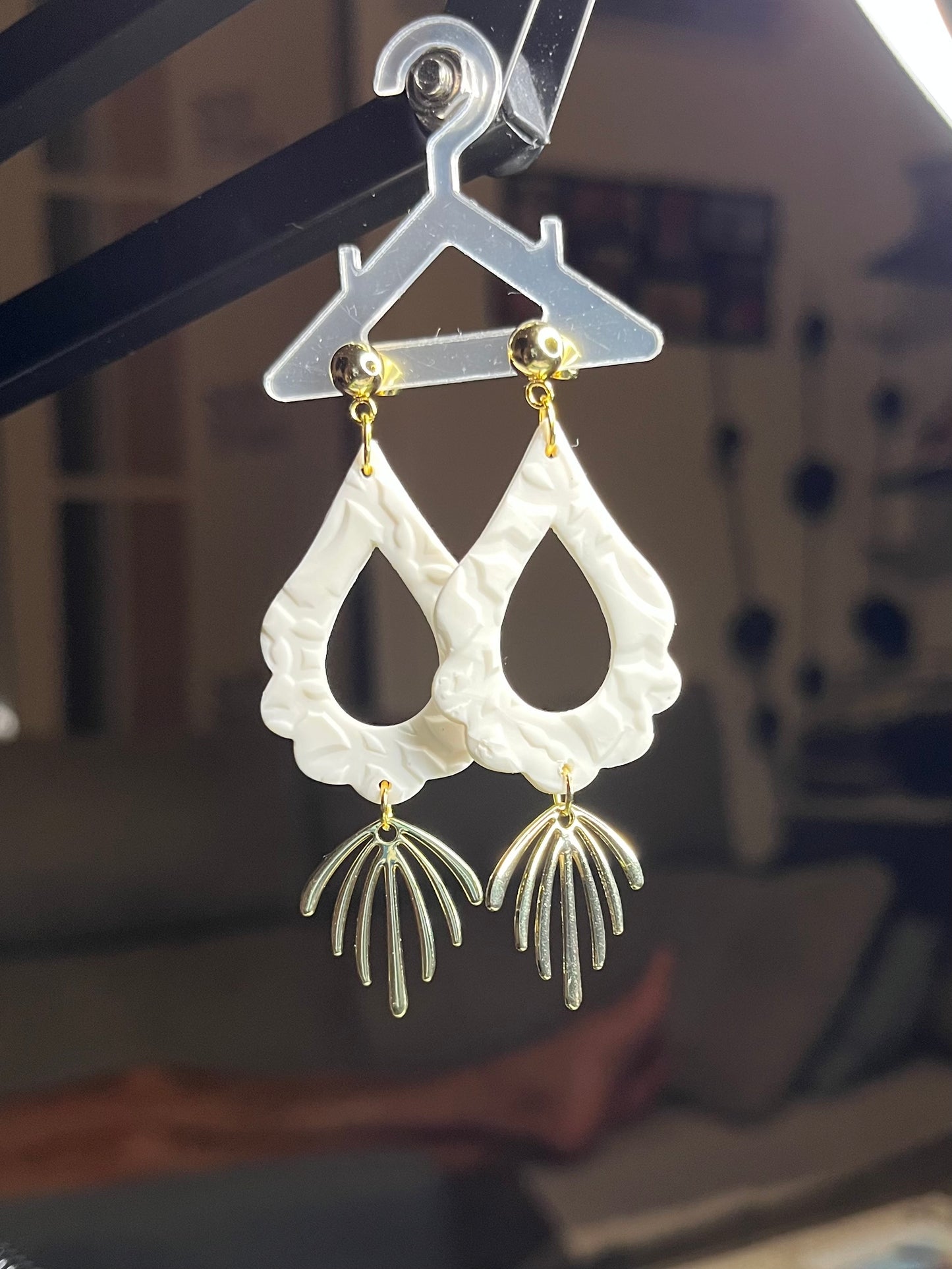 Pendiente Blanco Texturas