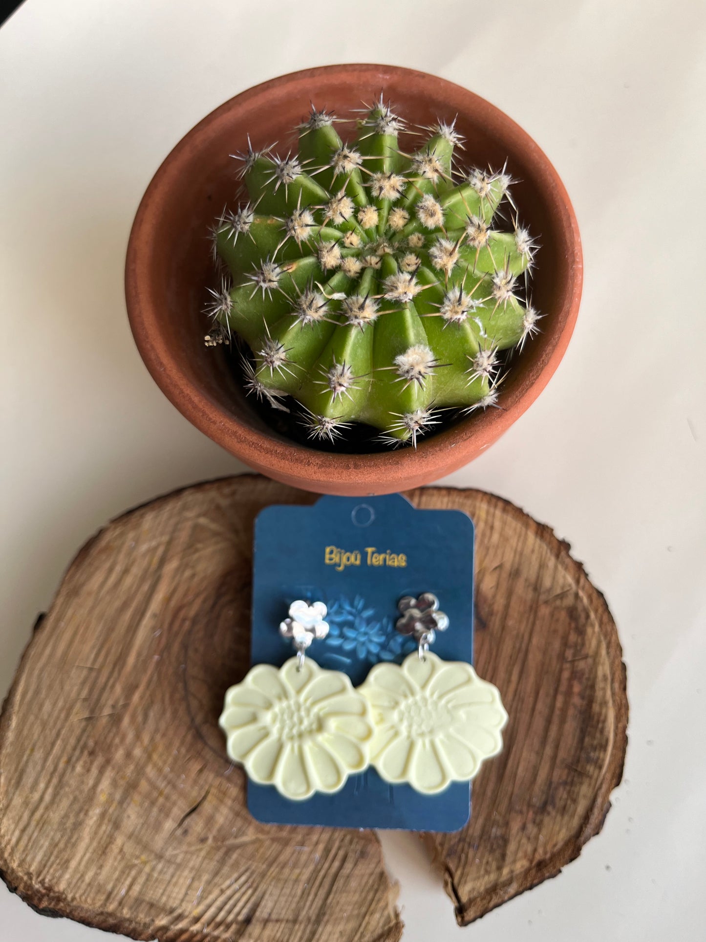 Pendiente Margarita Champán