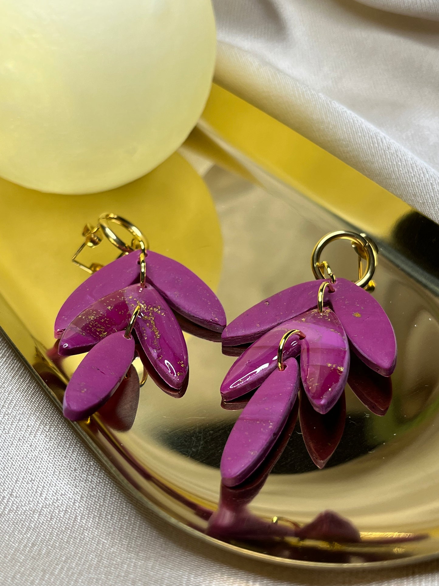 Pendiente Hojas Fucsia Oro