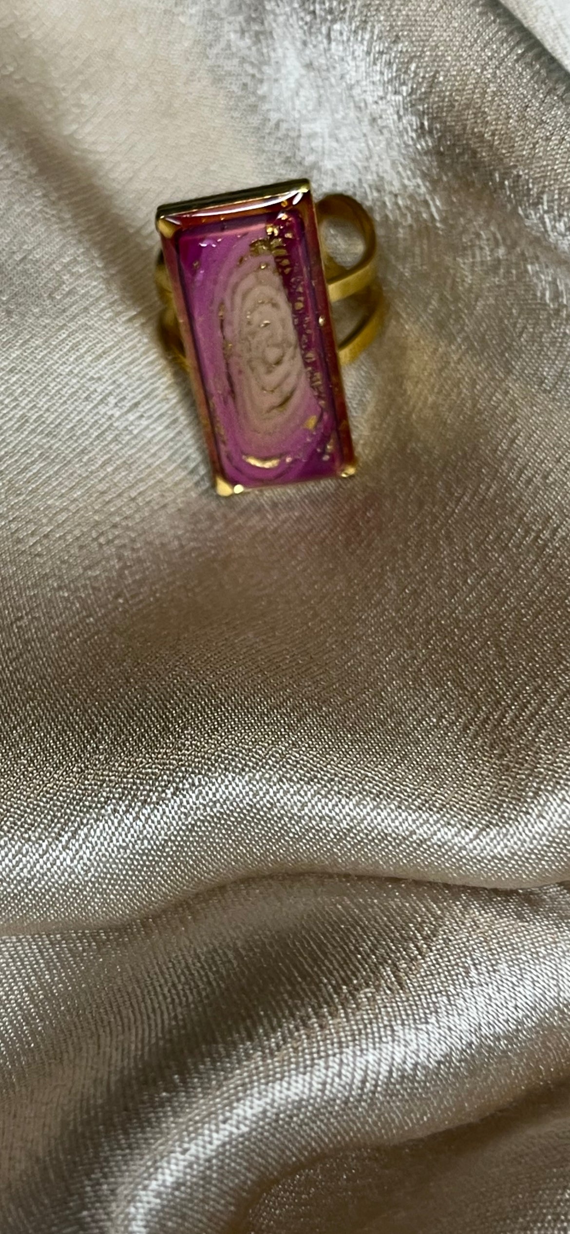 Anillo Fucsia Infinito - Modelo Rectangular