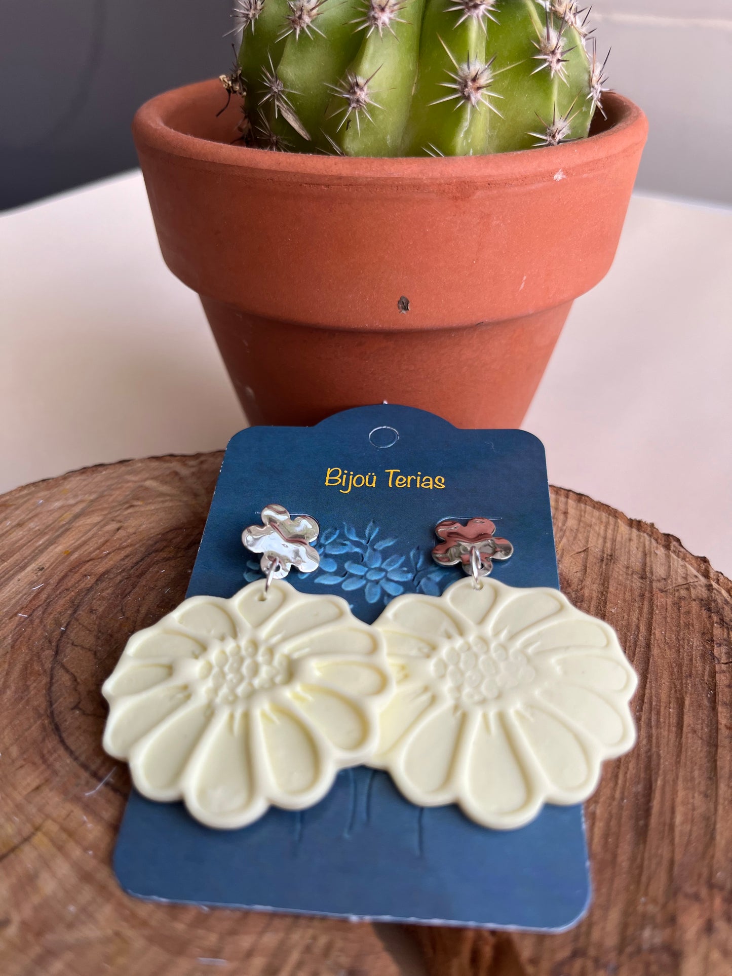 Pendiente Margarita Champán