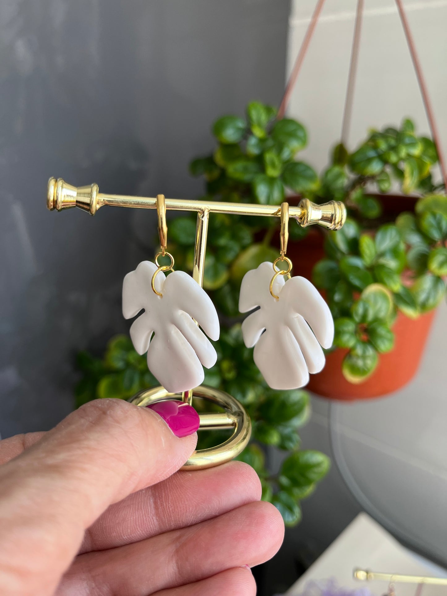 Pendientes Monstera Blanca