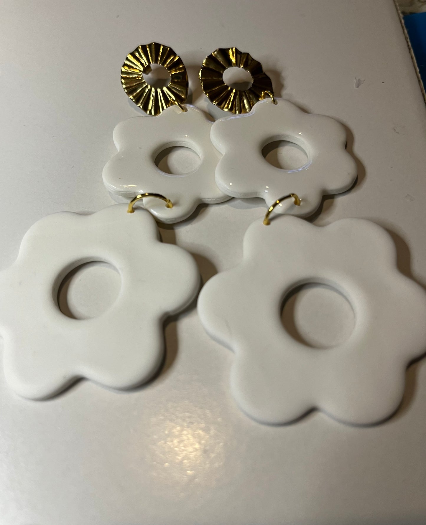 Pendiente Flores Blancas