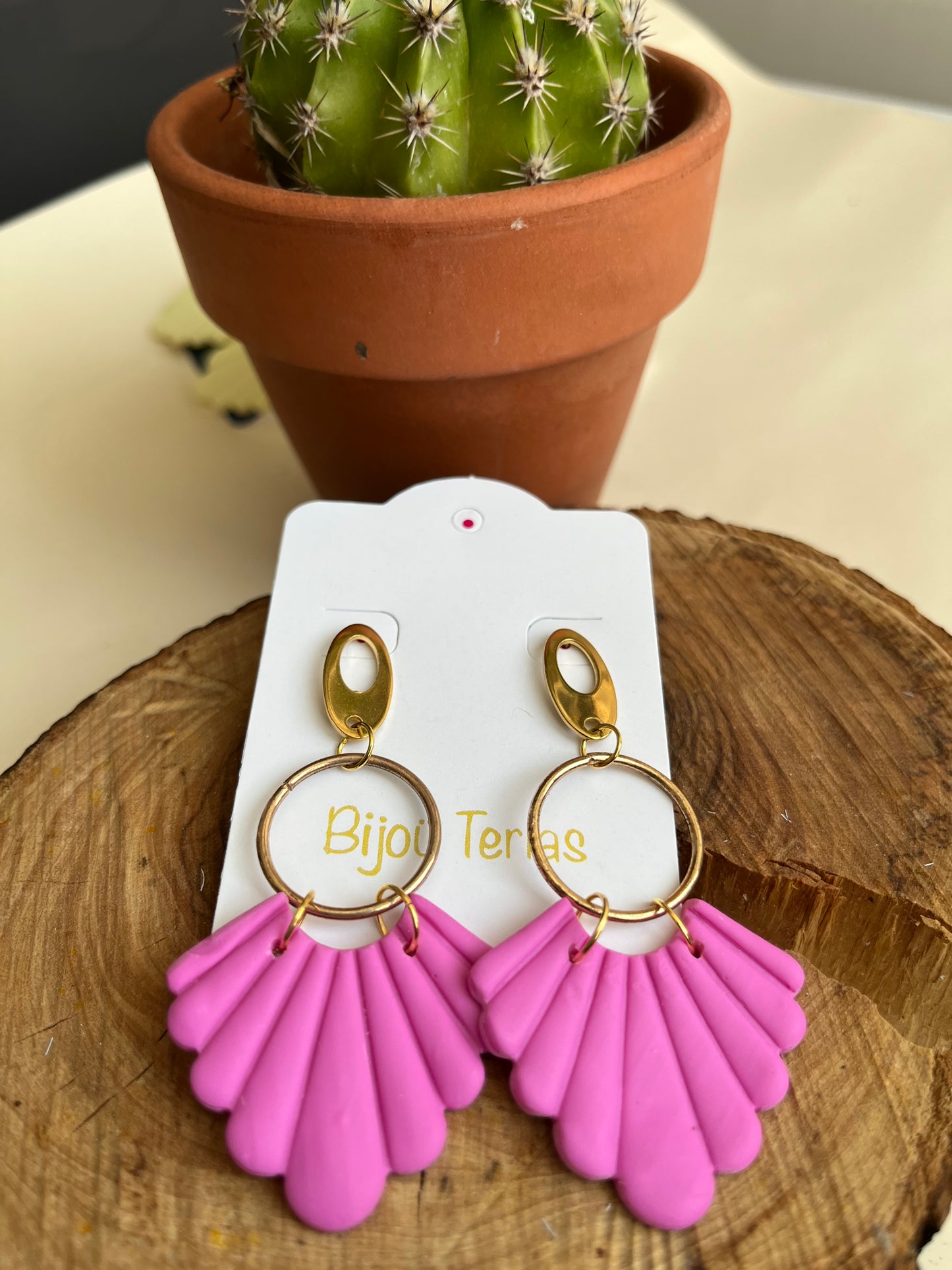 Pendiente Abanico Fucsia