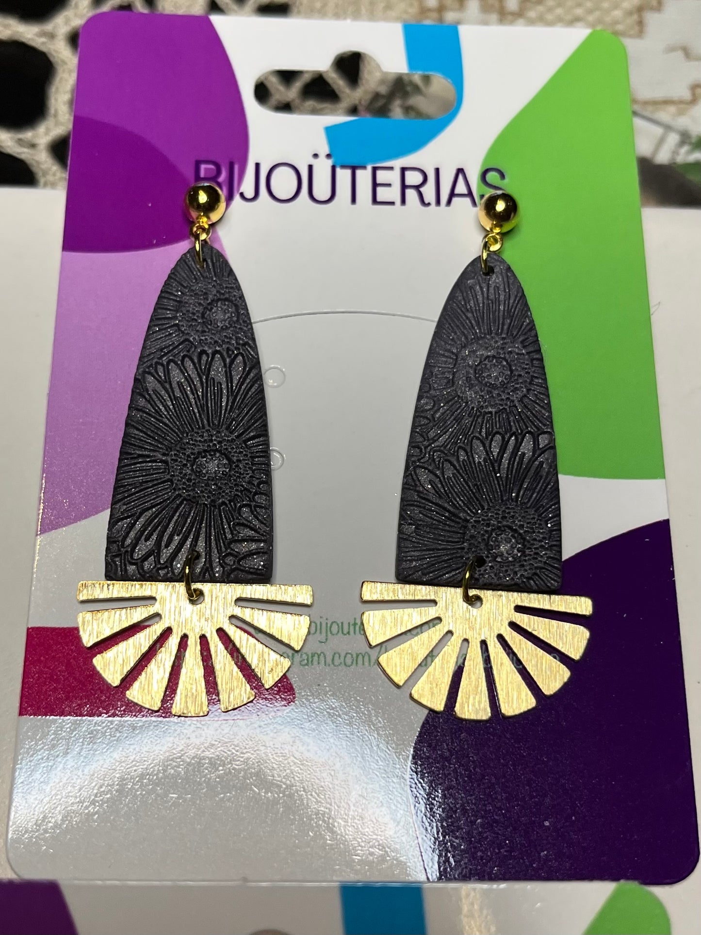 Conjunto Textura Plateada + Ear Cuff