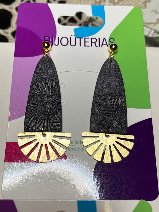 Conjunto Textura Plateada + Ear Cuff