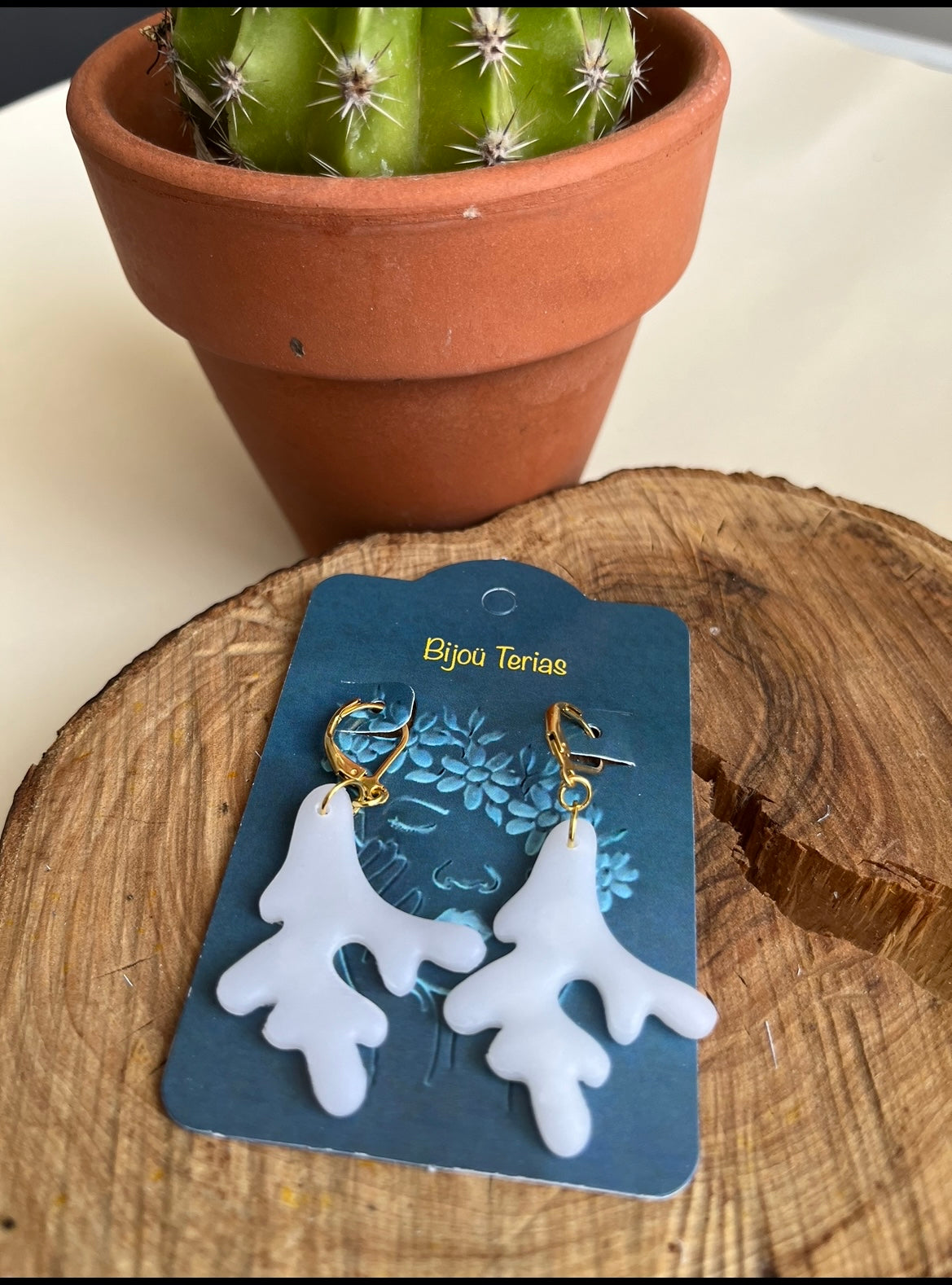 Pendiente Coral Blanco Translúcido Modelo 1