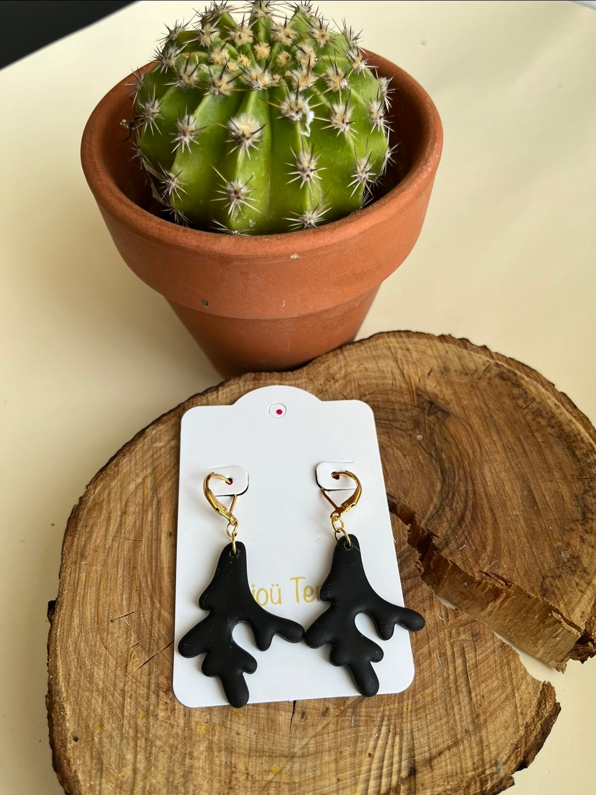 Pendiente Coral Negro Modelo 1