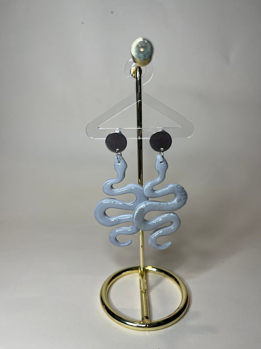 Pendiente Serpiente Gris