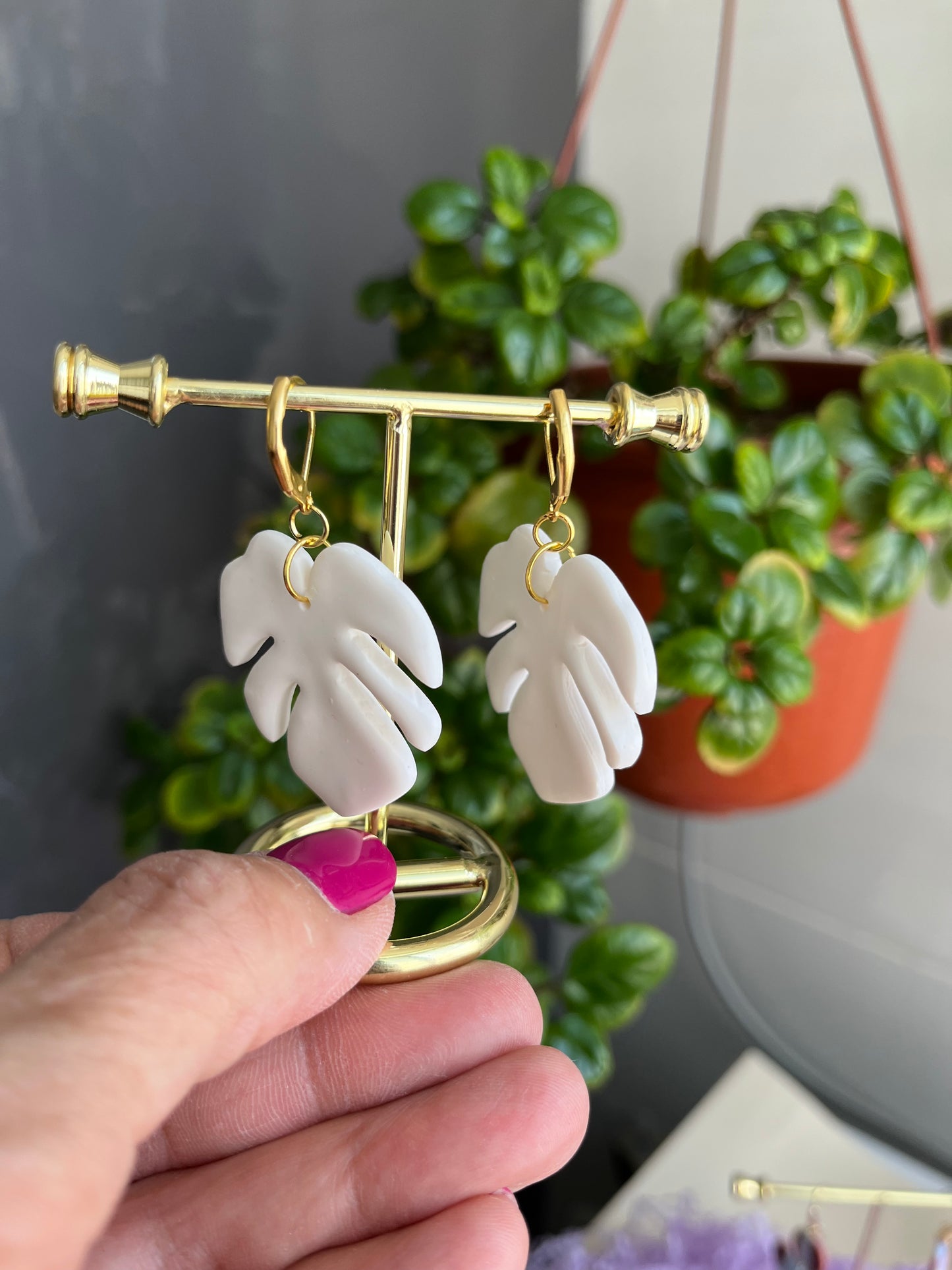 Pendientes Monstera Blanca