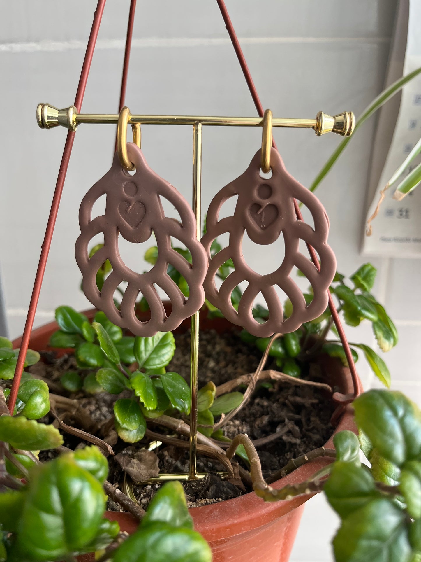 Pendiente Aire Taupe