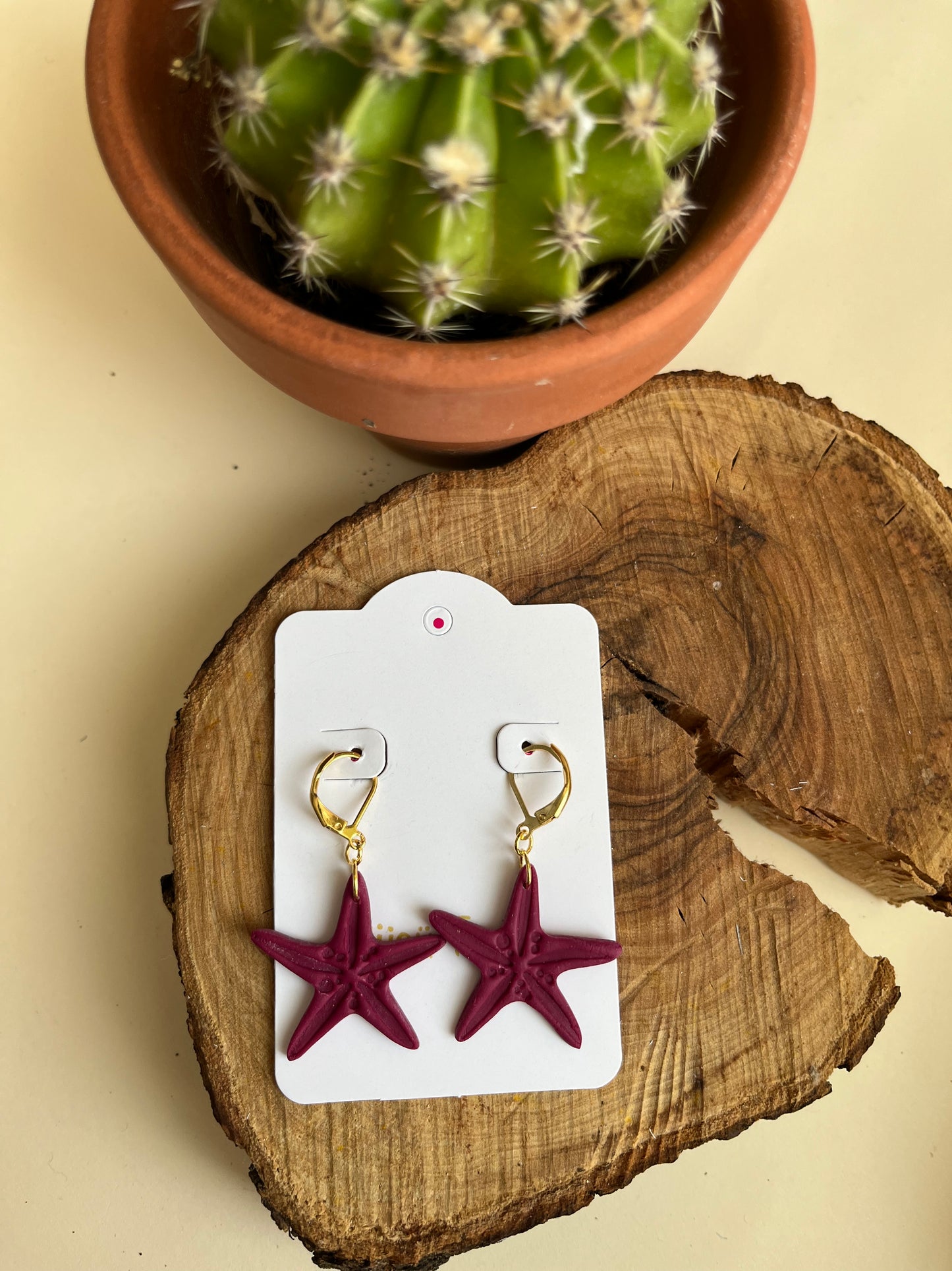 Pendiente Estrella Mar Burdeos