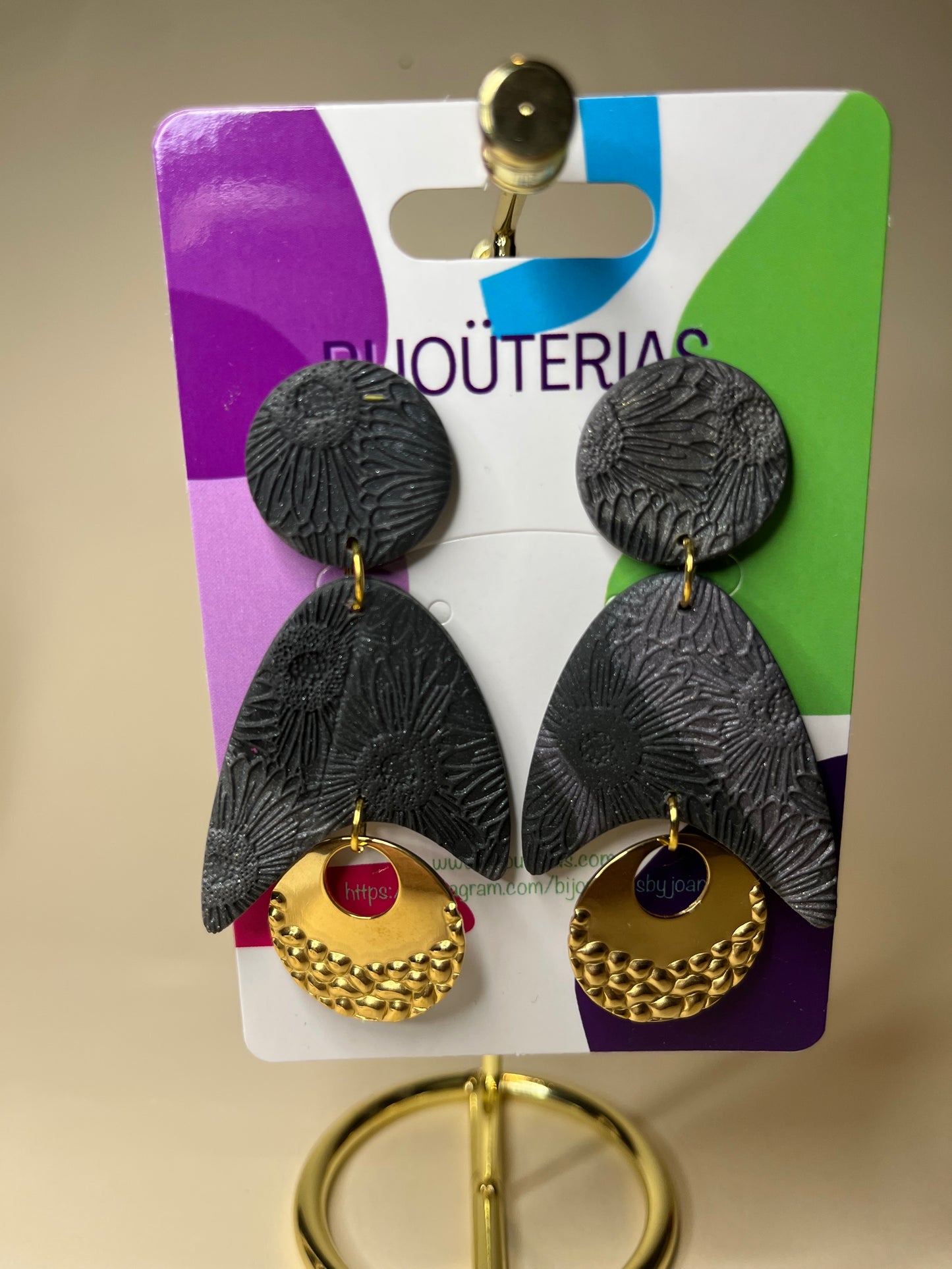 Pendiente Armonia Grisácea