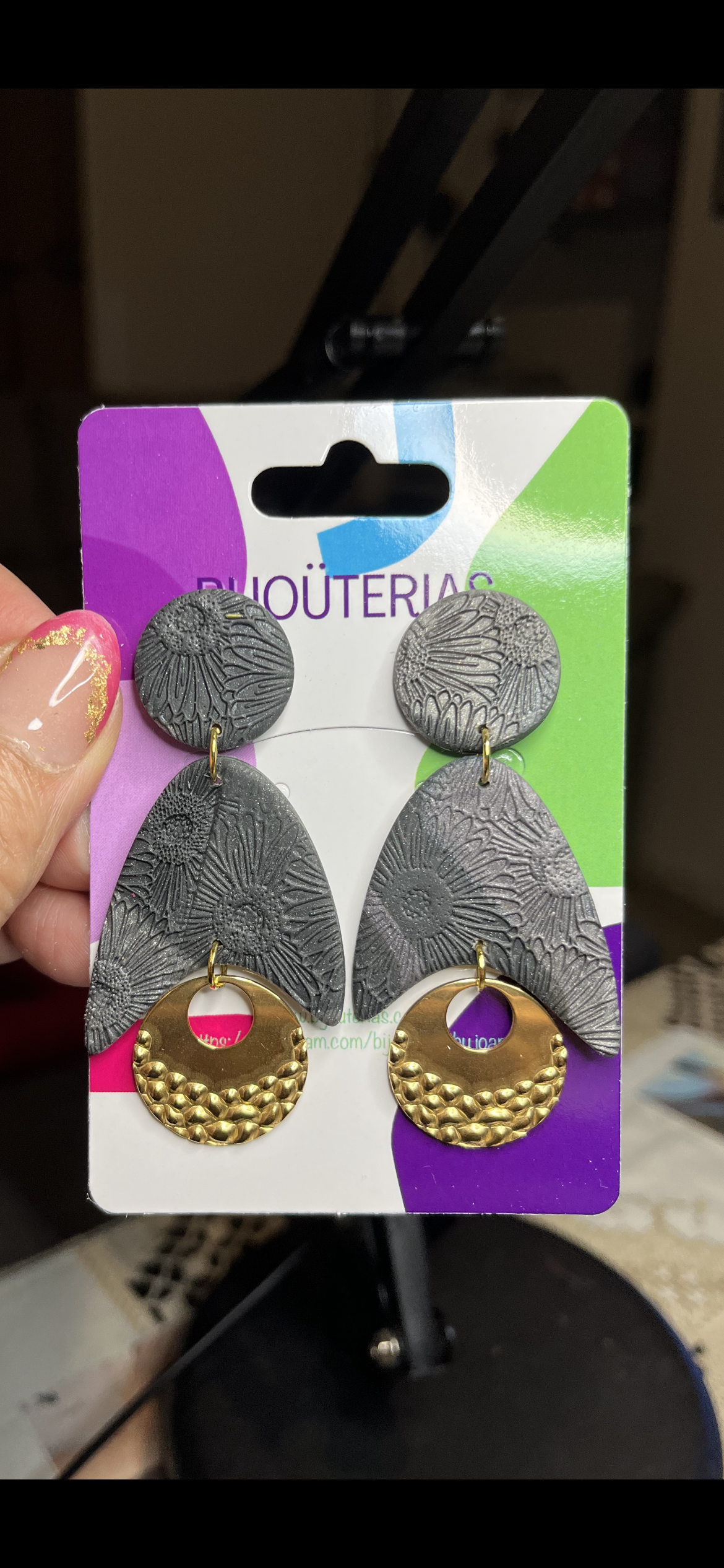 Pendiente Armonia Grisácea