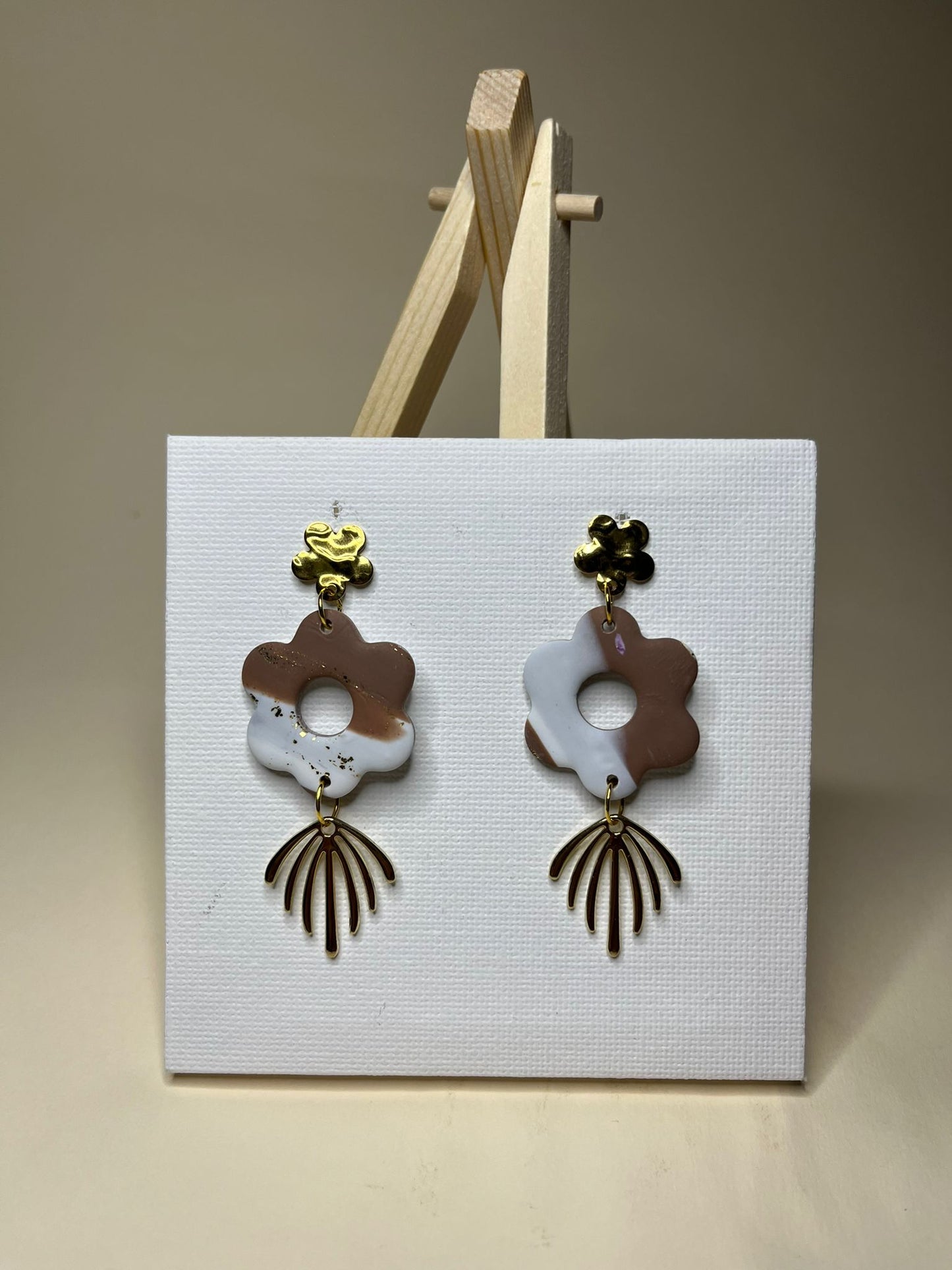 Pendiente Flor Otoño Colección Mármol Tierra